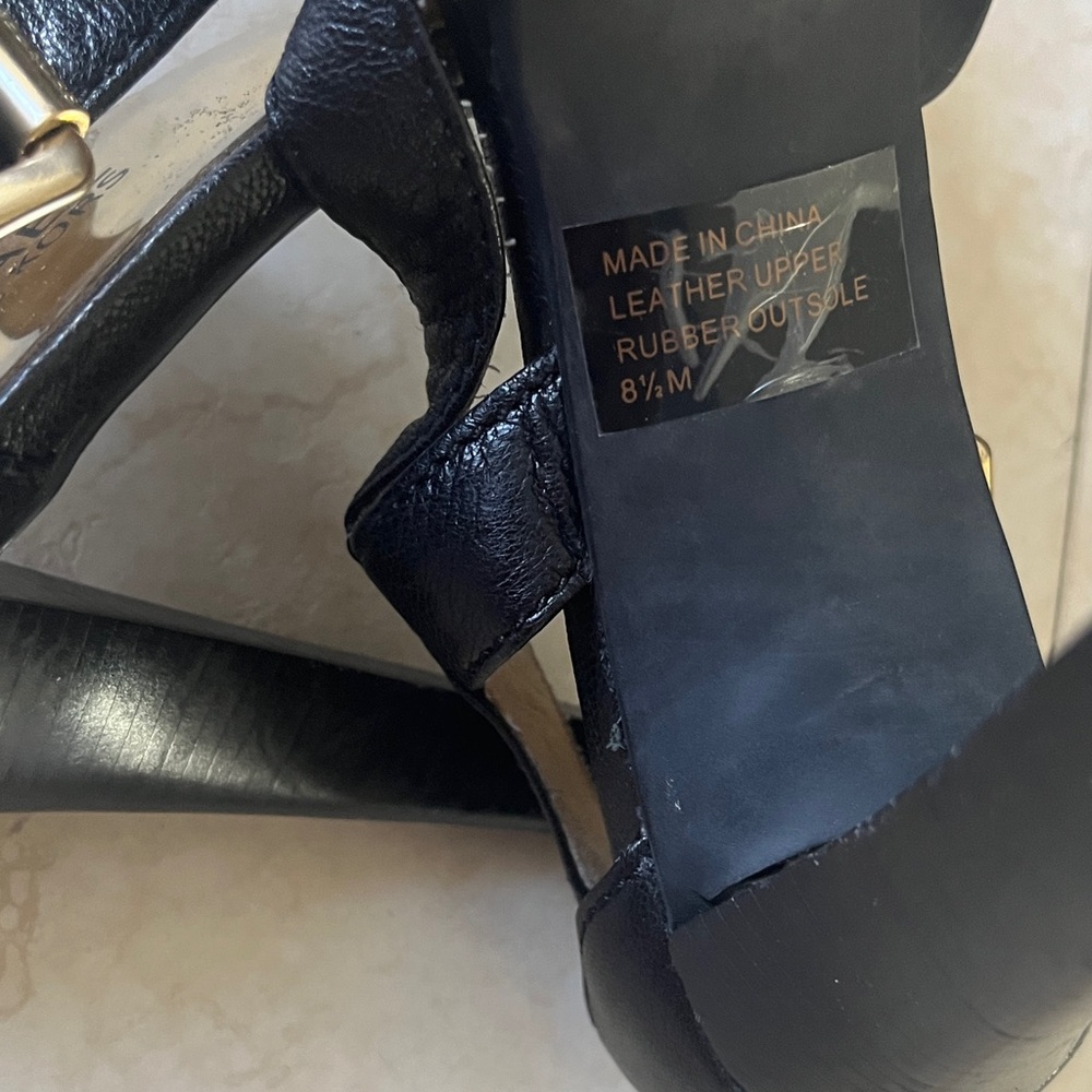 Michael Kors Black and Gold Women's Heels 8 1/2 - Picture 2 of 10